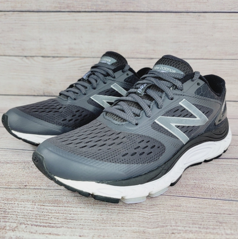 New Balance840 V4 RunningSneakersWomen's Size 8Men's Size 7